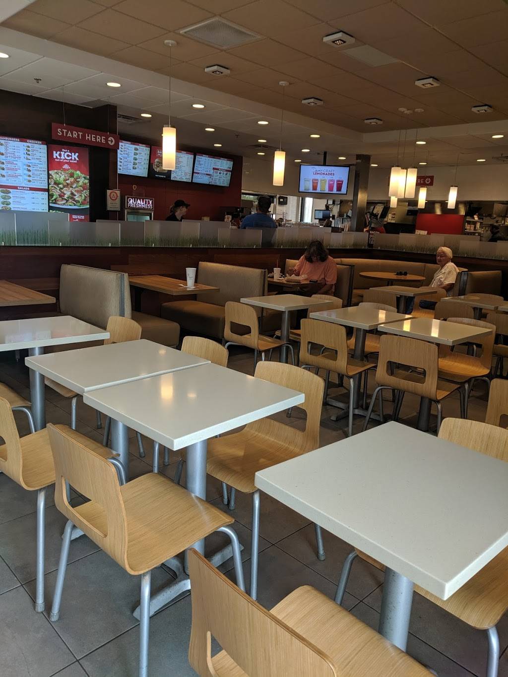 Wendys | restaurant | 860 S Jefferson Ave, Lebanon, MO 65536, USA | 4175882992 OR +1 417-588-2992