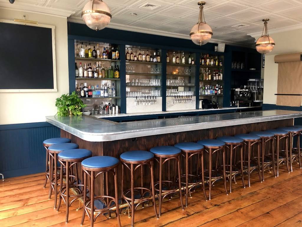 Benelux | restaurant | 25 Bogart St, Brooklyn, NY 11206, USA | 7183663262 OR +1 718-366-3262