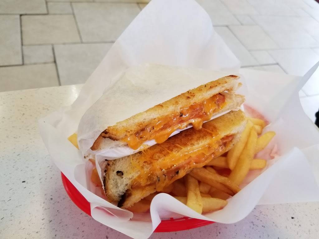 Johnnys Burgers | restaurant | 4825 La Sierra Ave, Riverside, CA 92505, USA | 9516881000 OR +1 951-688-1000