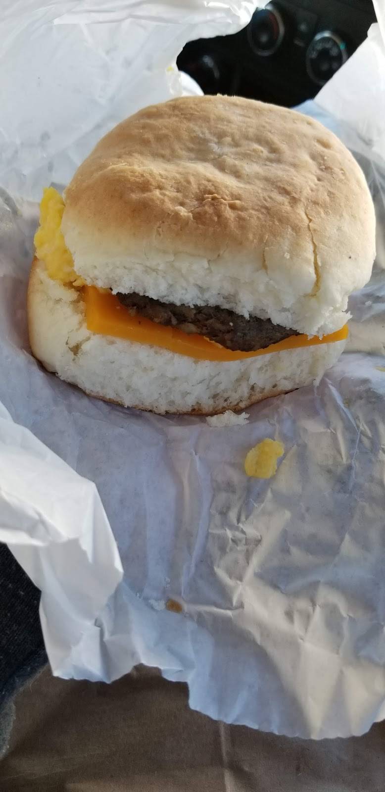 Chow Dog | restaurant | 2572 Covington Hwy, Conyers, GA 30012, USA | 7704838798 OR +1 770-483-8798