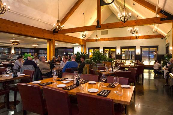 Newport Vineyards | cafe | 909 E Main Rd, Middletown, RI 02842, USA | 4018485161 OR +1 401-848-5161