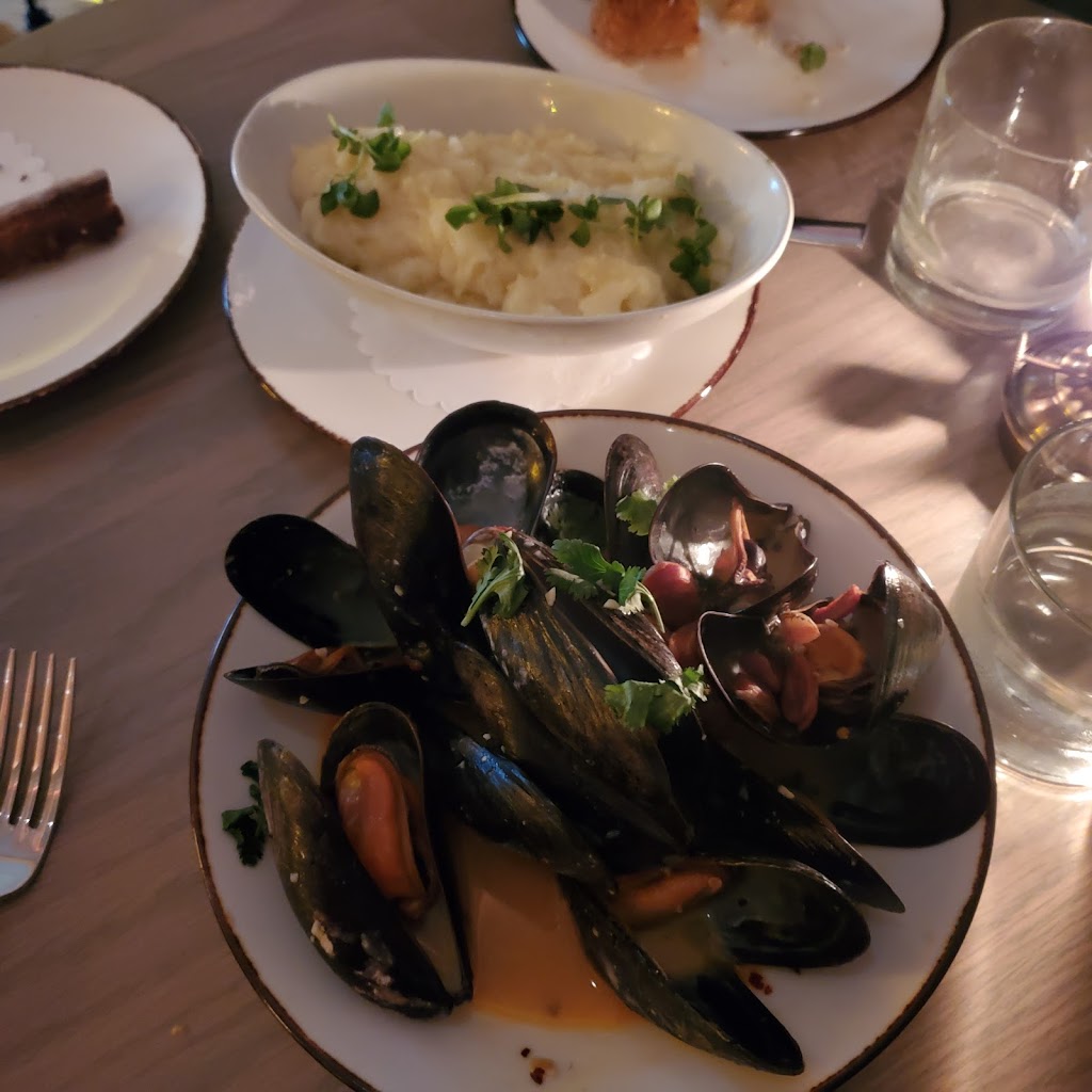 Tasca NYC | restaurant | 505 Columbus Ave, New York, NY 10024, USA | 2123622211 OR +1 212-362-2211