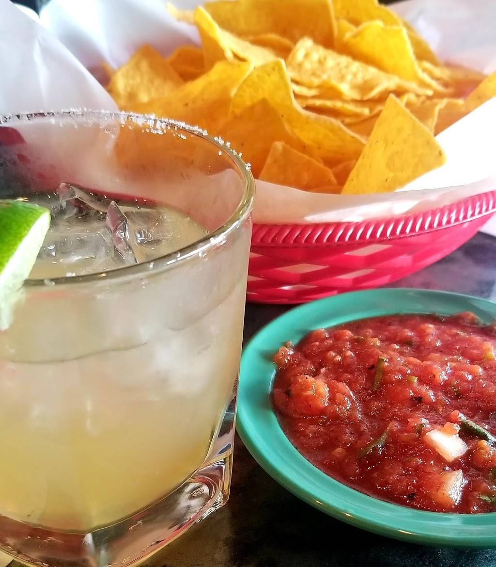 Emilios Mexican Kitchen | restaurant | 6243 Retail Rd #400, Dallas, TX 75231, USA | 9726852108 OR +1 972-685-2108