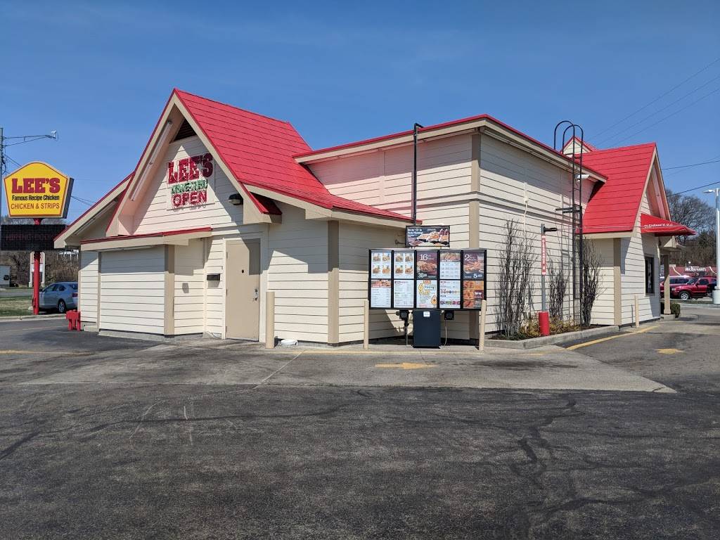 Lees Famous Recipe Chicken | restaurant | 200 Whitehall Rd, Muskegon, MI 49445, USA | 2317449592 OR +1 231-744-9592