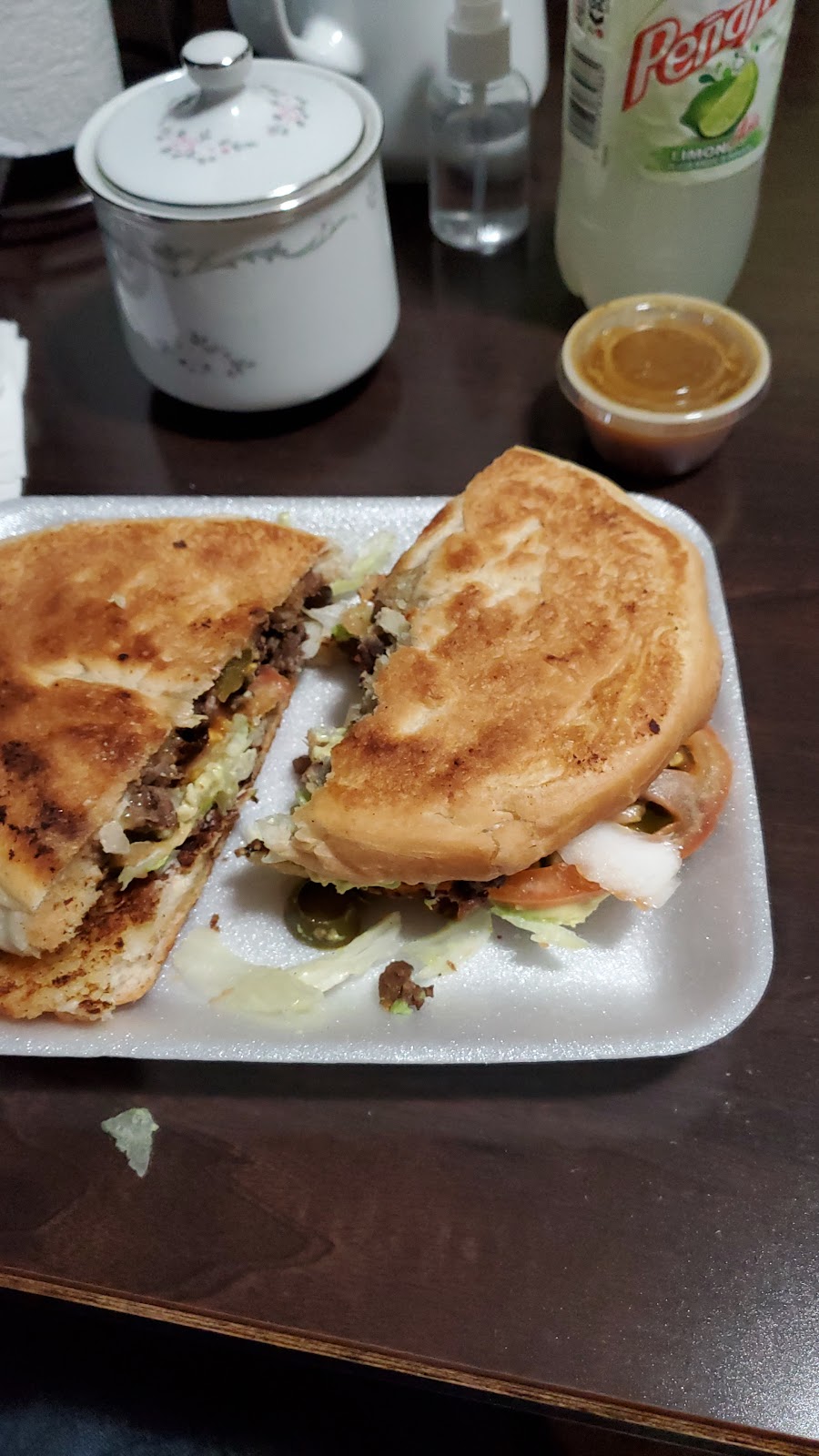 Silvias Tacos | restaurant | 124 Commercial St, Emporia, KS 66801, USA | 3166408187 OR +1 316-640-8187