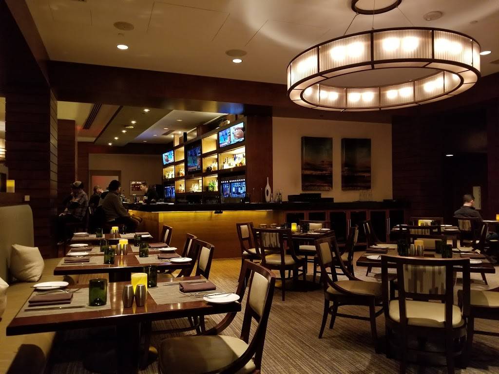 Vinifera Wine Bar & Bistro | restaurant | 11750 Sunrise Valley Dr, Reston, VA 20191, USA | 7032343550 OR +1 703-234-3550