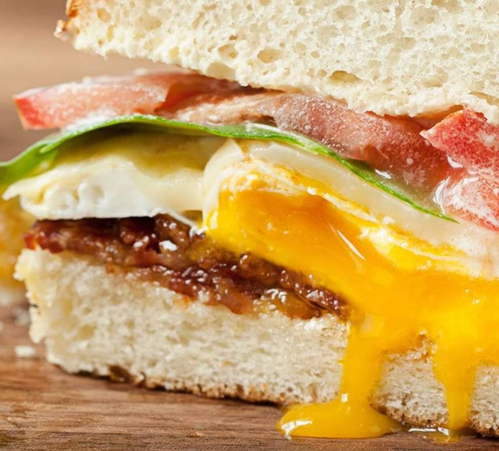 Matinas at Matteos | restaurant | 125 E Main St, Welland, ON L3V 3W5, Canada | 2898234666 OR +1 289-823-4666