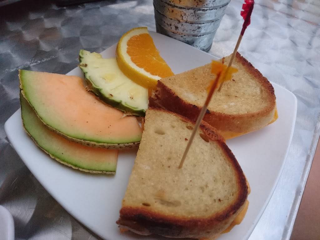 Panagios All Day Grill | restaurant | 2324 Lake Shore Blvd W, Etobicoke, ON M8V 1B6, Canada | 6473415500 OR +1 647-341-5500