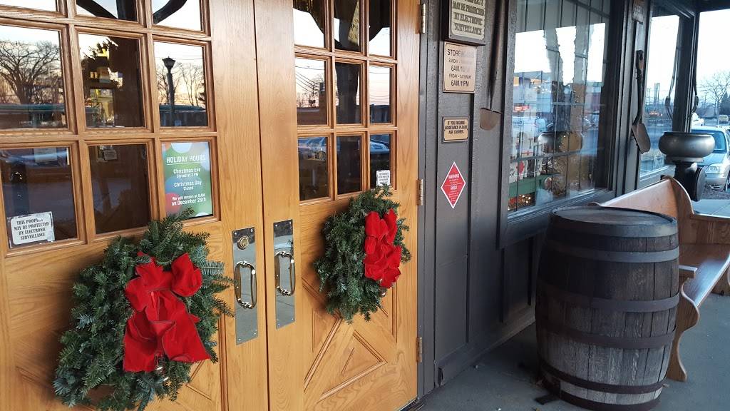 Cracker Barrel Old Country Store | restaurant | 2701 Crittenden Dr, Louisville, KY 40209, USA | 5026362263 OR +1 502-636-2263