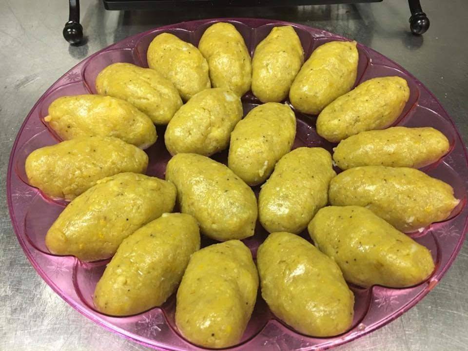 Pupuseria Bendicion de Dios | restaurant | 2728 E Palmdale Blvd #116, Palmdale, CA 93550, USA | 6612343391 OR +1 661-234-3391