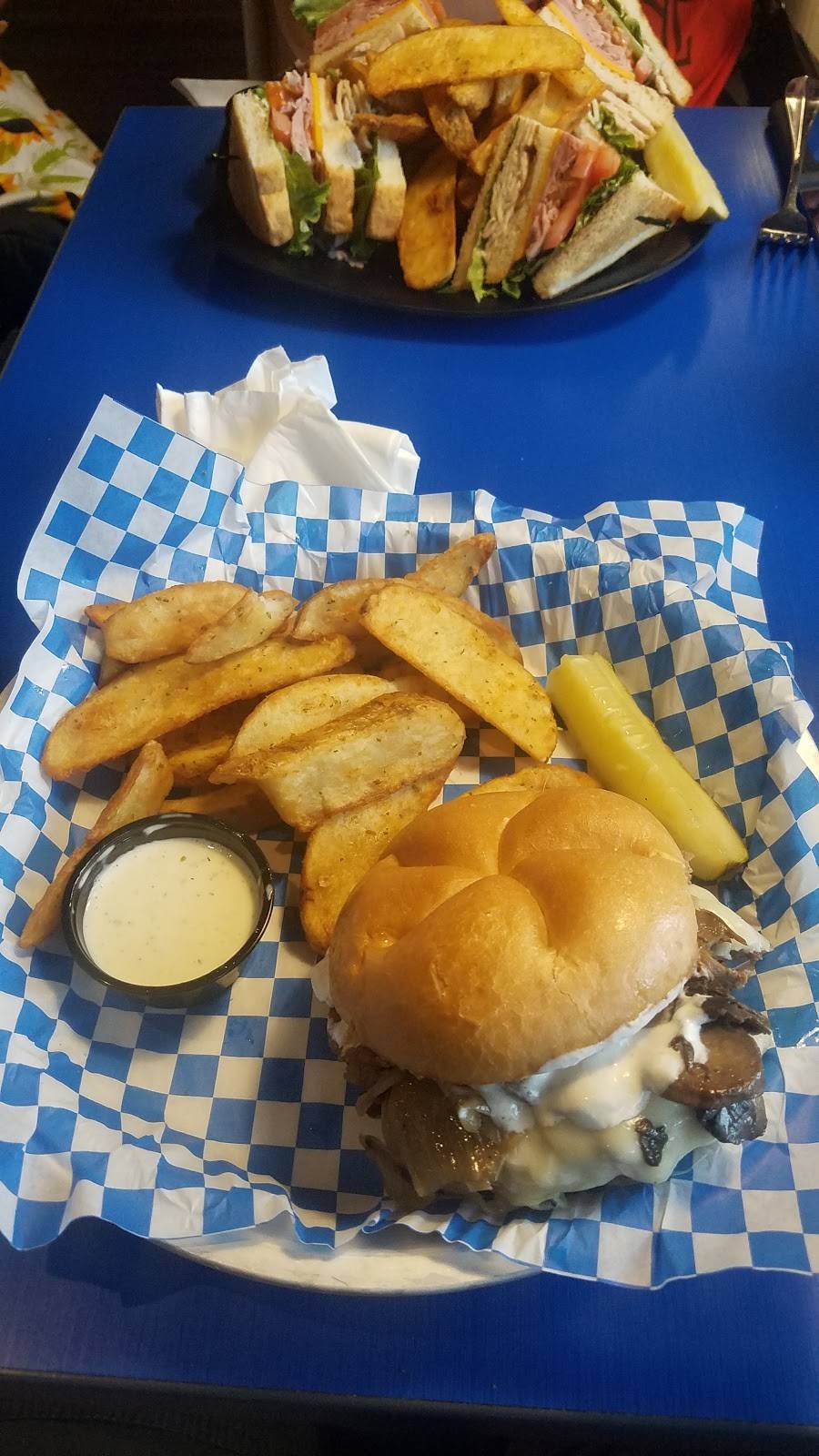 Point Burger Bar New Berlin | restaurant | 4900 S Moorland Rd, New Berlin, WI 53151, USA | 2623954600 OR +1 262-395-4600