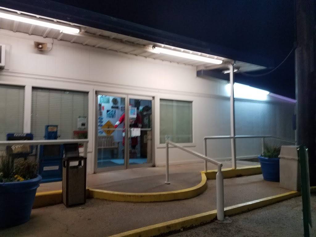 Sams Restaurant | restaurant | 390 Interstate 45 Frontage Road, Fairfield, TX 75840, USA | 9033897267 OR +1 903-389-7267