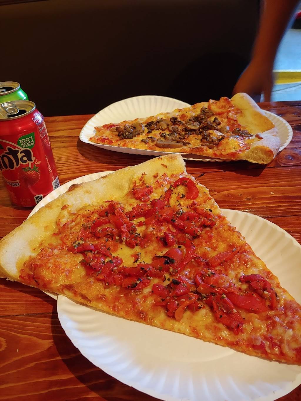 Benny Stivales | restaurant | 328 W Main St, Waynesboro, VA 22980, USA | 5402214554 OR +1 540-221-4554