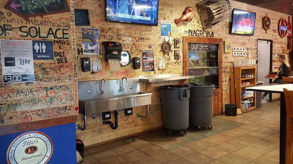 Angry Crab Shack | restaurant | 7608 W Cactus Rd, Peoria, AZ 85381, USA | 4807392949 OR +1 480-739-2949