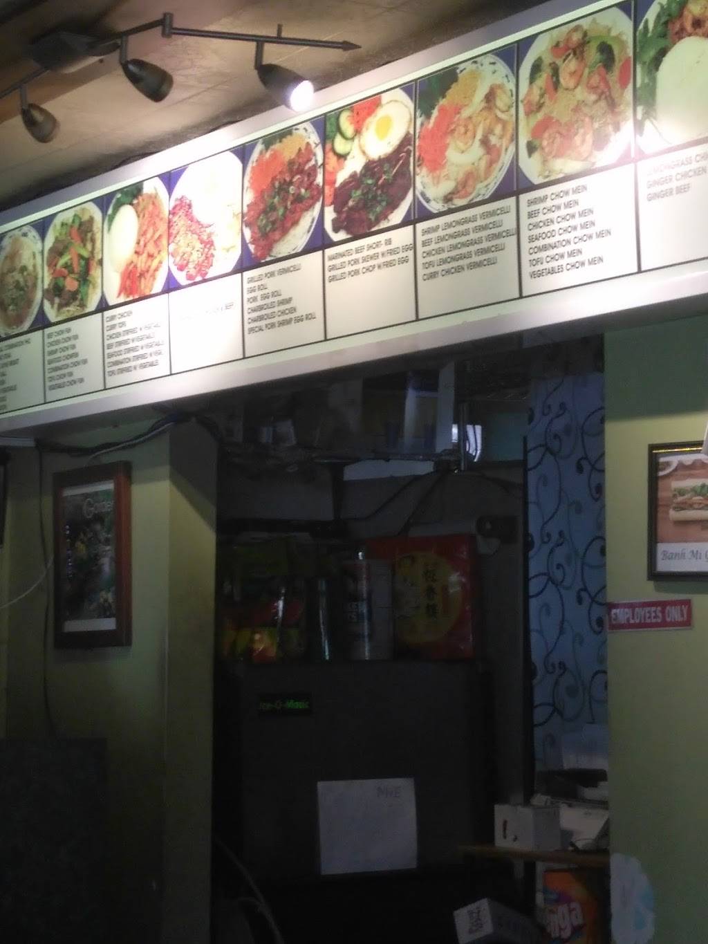 Pho Sriracha | restaurant | 5515 4th Ave S, Seattle, WA 98108, USA | 2067649528 OR +1 206-764-9528