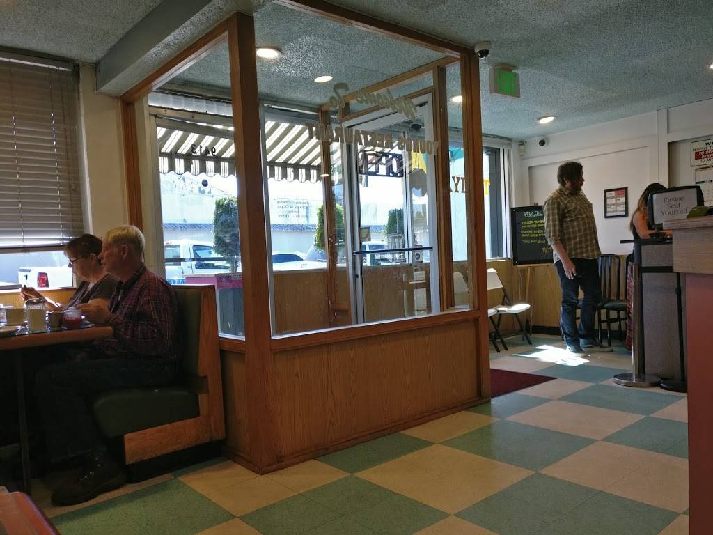 Youngs Restaurant | restaurant | 9413 16th Ave SW, Seattle, WA 98106, USA | 2067623438 OR +1 206-762-3438