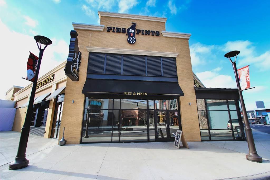 Pies & Pints - Cincinnati, OH (Liberty Center) | restaurant | 7621 Gibson Street, Liberty Centre Dr, West Chester Township, OH 45069, USA | 5137557437 OR +1 513-755-7437