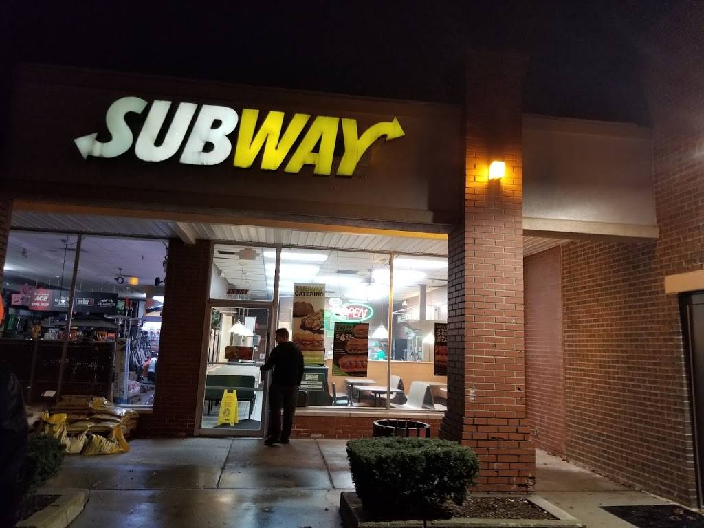 Subway | restaurant | 15861 Southfield Rd, Allen Park, MI 48101, USA | 3132947827 OR +1 313-294-7827