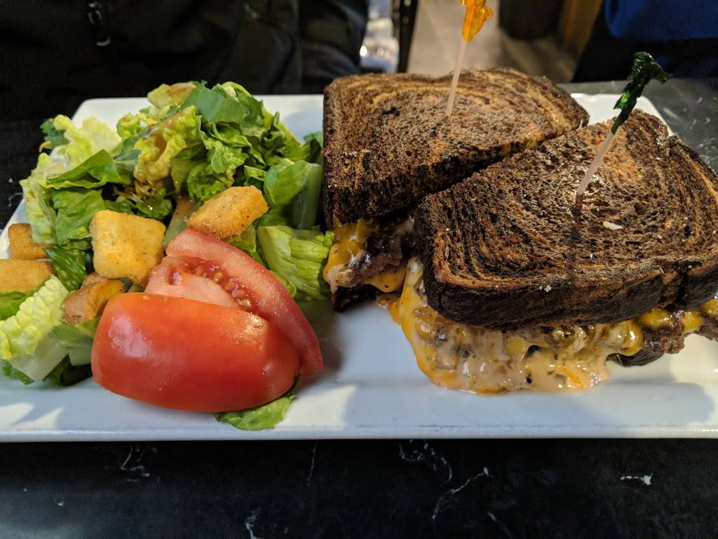 Loafers Station | restaurant | 222 SW Washington St, Albany, OR 97321, USA | 5419268183 OR +1 541-926-8183