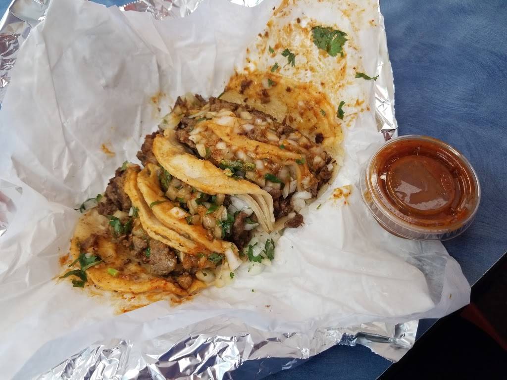 Tacos Jalisco | restaurant | 595 W Mission Blvd, Pomona, CA 91766, USA | 9096298014 OR +1 909-629-8014