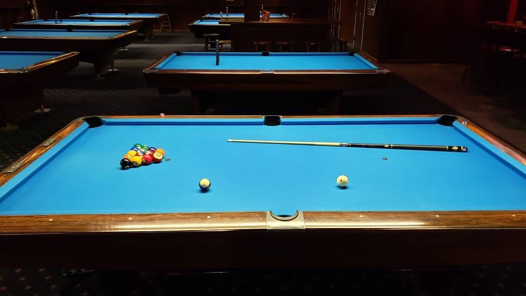 Revolution Billiards | night club | 9687 Fairfax Blvd, Fairfax, VA 22030, USA | 7033857529 OR +1 703-385-7529