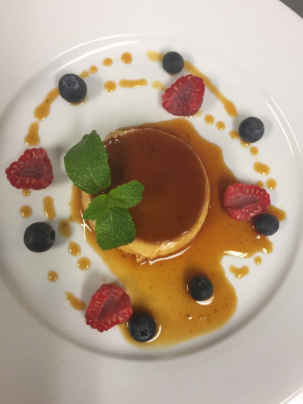 Guadalupe Inn | restaurant | 1 Knickerbocker Ave, Brooklyn, NY 11237, USA | 7183660500 OR +1 718-366-0500