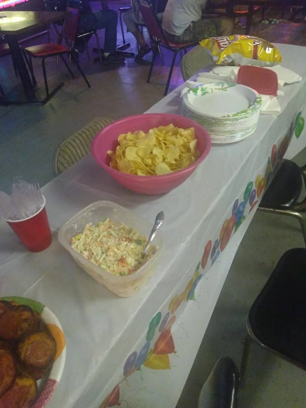 Big Springs Bar & Grill | restaurant | 149 Big Springs Rd, Monroe, TN 38573, USA | 9318239474 OR +1 931-823-9474