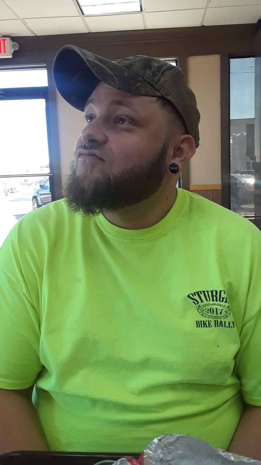 Wendys | restaurant | 530 TN-46 S, Dickson, TN 37055, USA | 6154461793 OR +1 615-446-1793