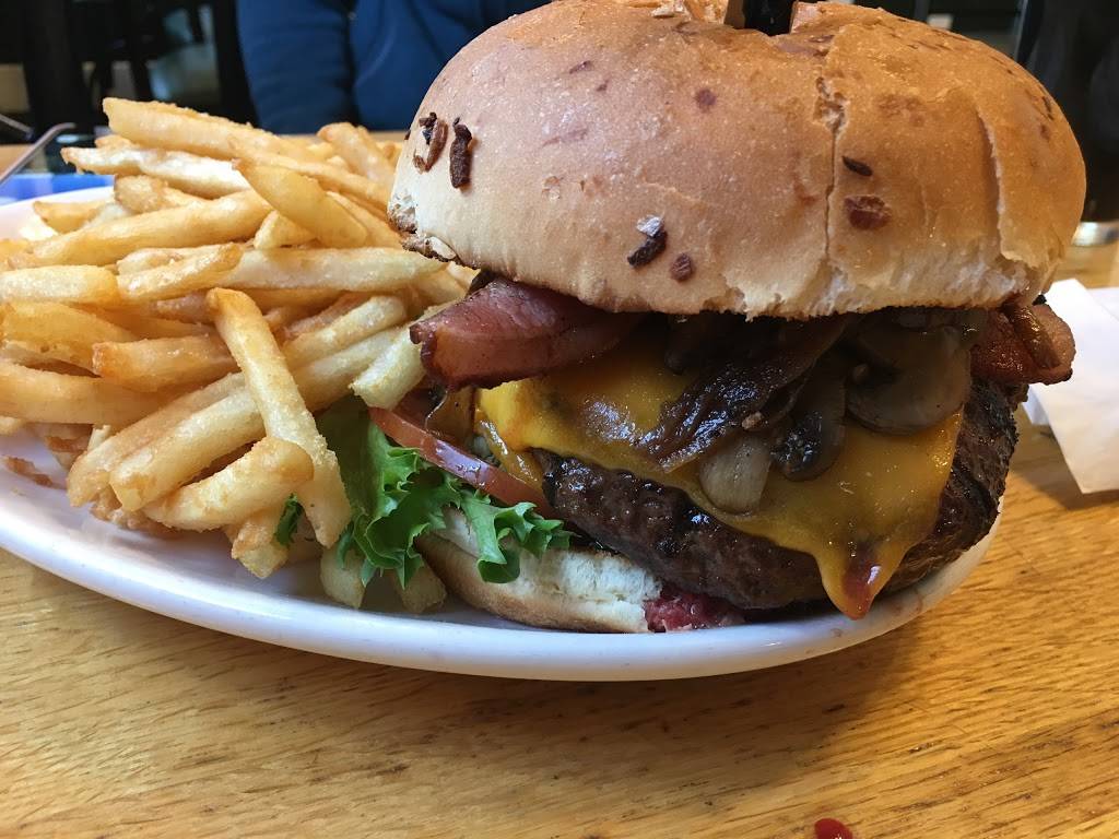 The Brewery At Lake Tahoe | restaurant | 3542 Lake Tahoe Blvd, South Lake Tahoe, CA 96150, USA | 5305442739 OR +1 530-544-2739