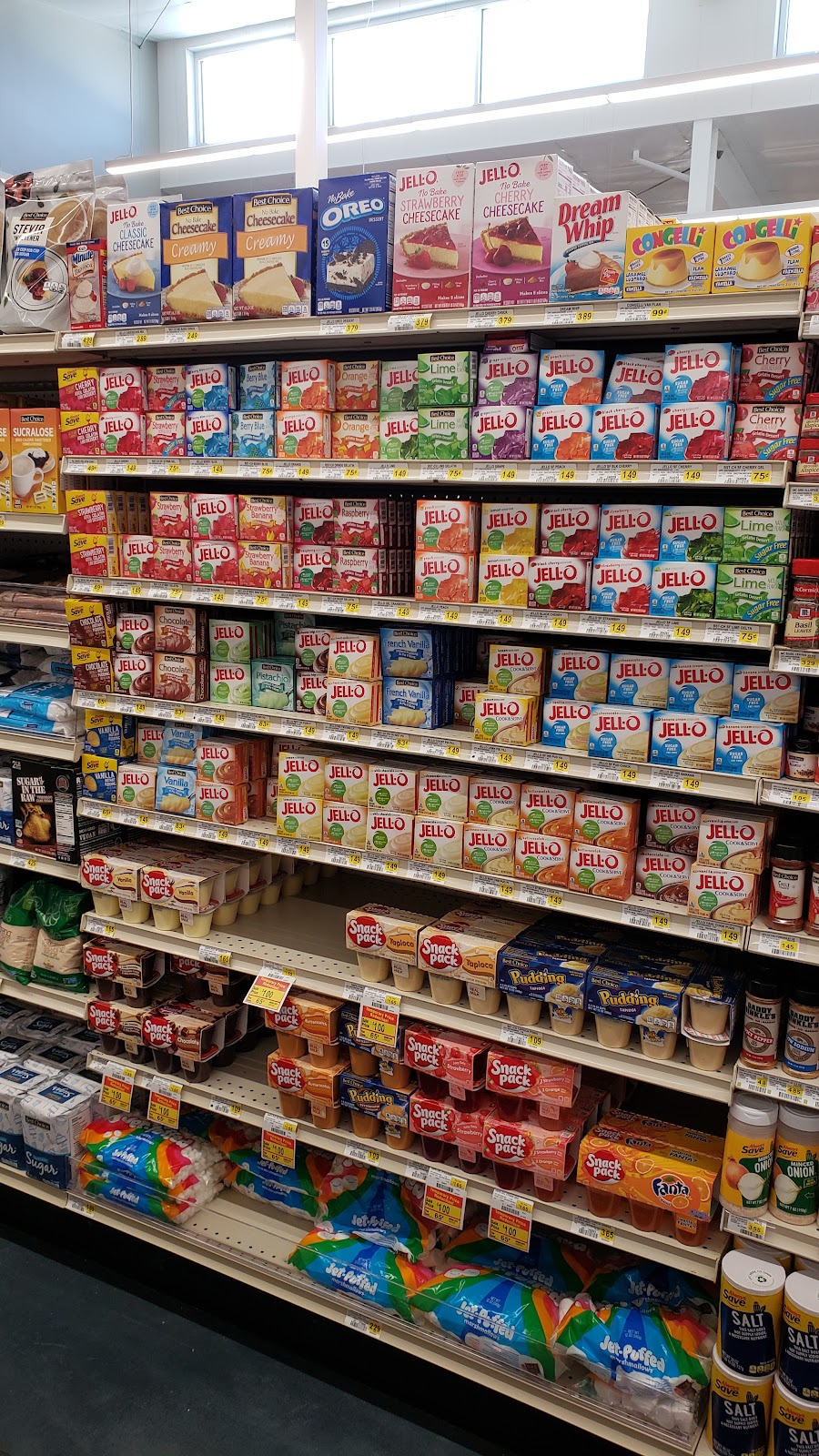 Grand Avenue Market | meal takeaway | 602 Grand Ave, Plains, KS 67869, USA | 6206771000 OR +1 620-677-1000