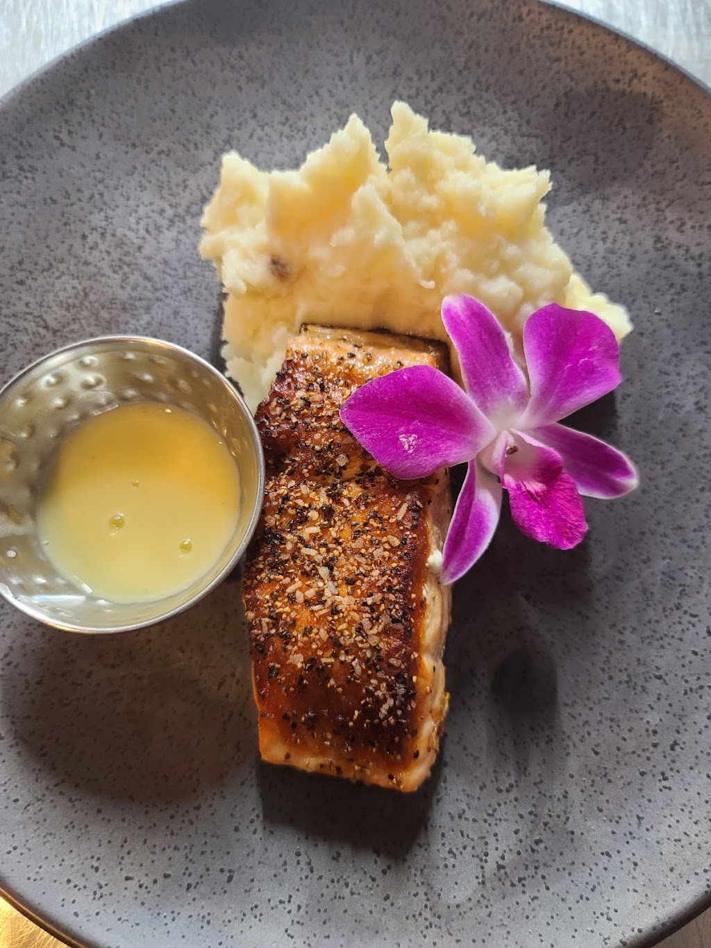 Urban Salt Kitchen & Bar | restaurant | 23 W Beauregard Ave, San Angelo, TX 76903, USA | 3253746083 OR +1 325-374-6083