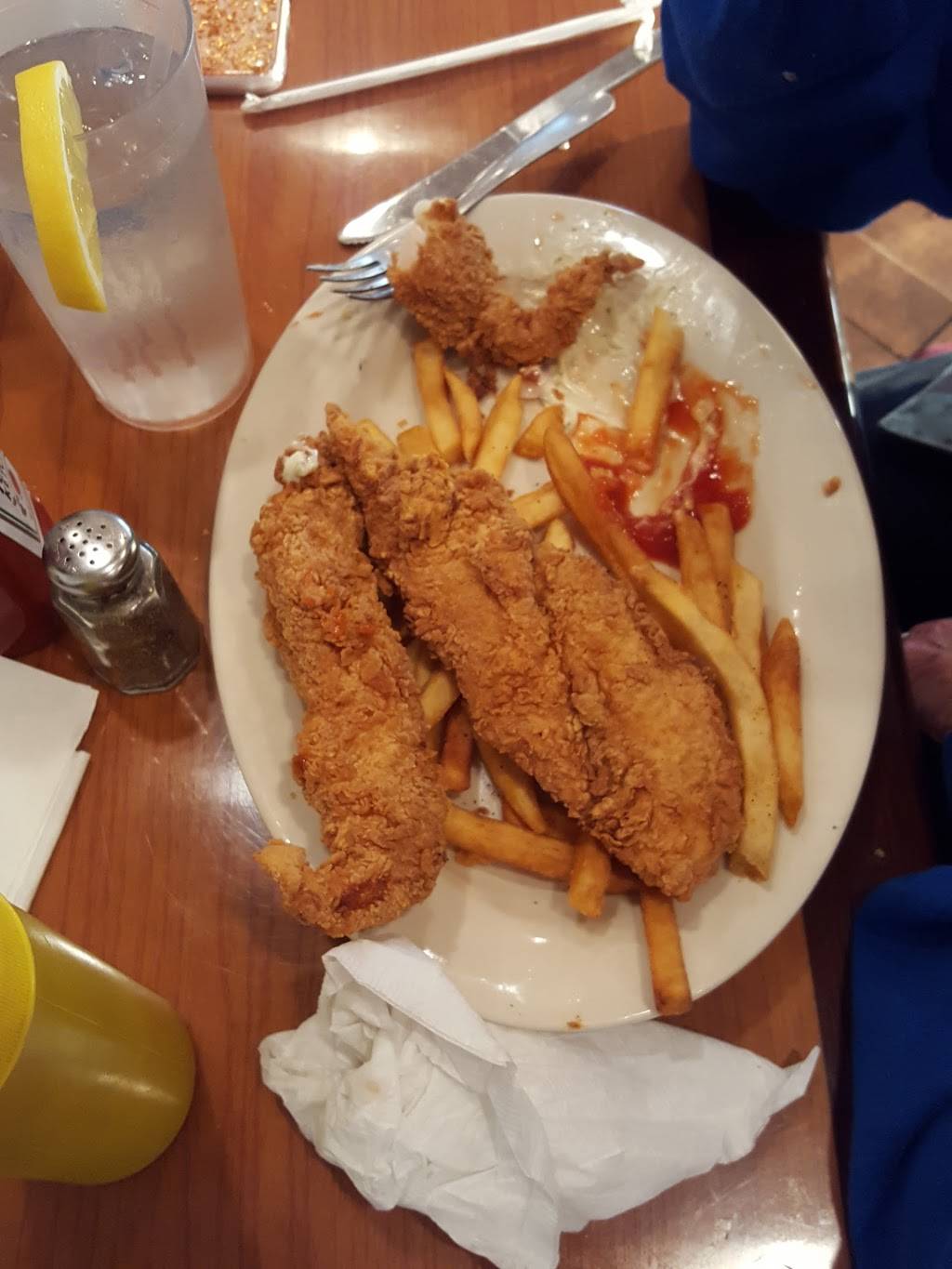 Runway Cafe | restaurant | 7915 Airport Rd, Angleton, TX 77515, USA | 9798495160 OR +1 979-849-5160