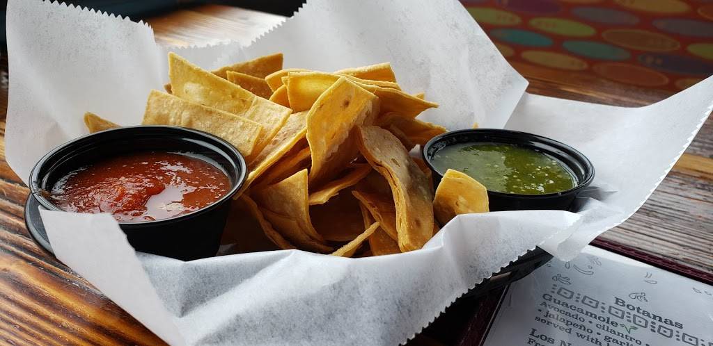 Tacos El Tio | restaurant | 6400 E Black Horse Pike, Egg Harbor Township, NJ 08234, USA | 6095686386 OR +1 609-568-6386