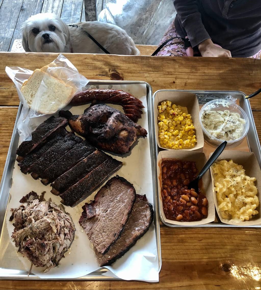 Pipers BBQ & Beer | restaurant | 2323 N Shepherd Dr, Houston, TX 77008, USA | 7134855512 OR +1 713-485-5512