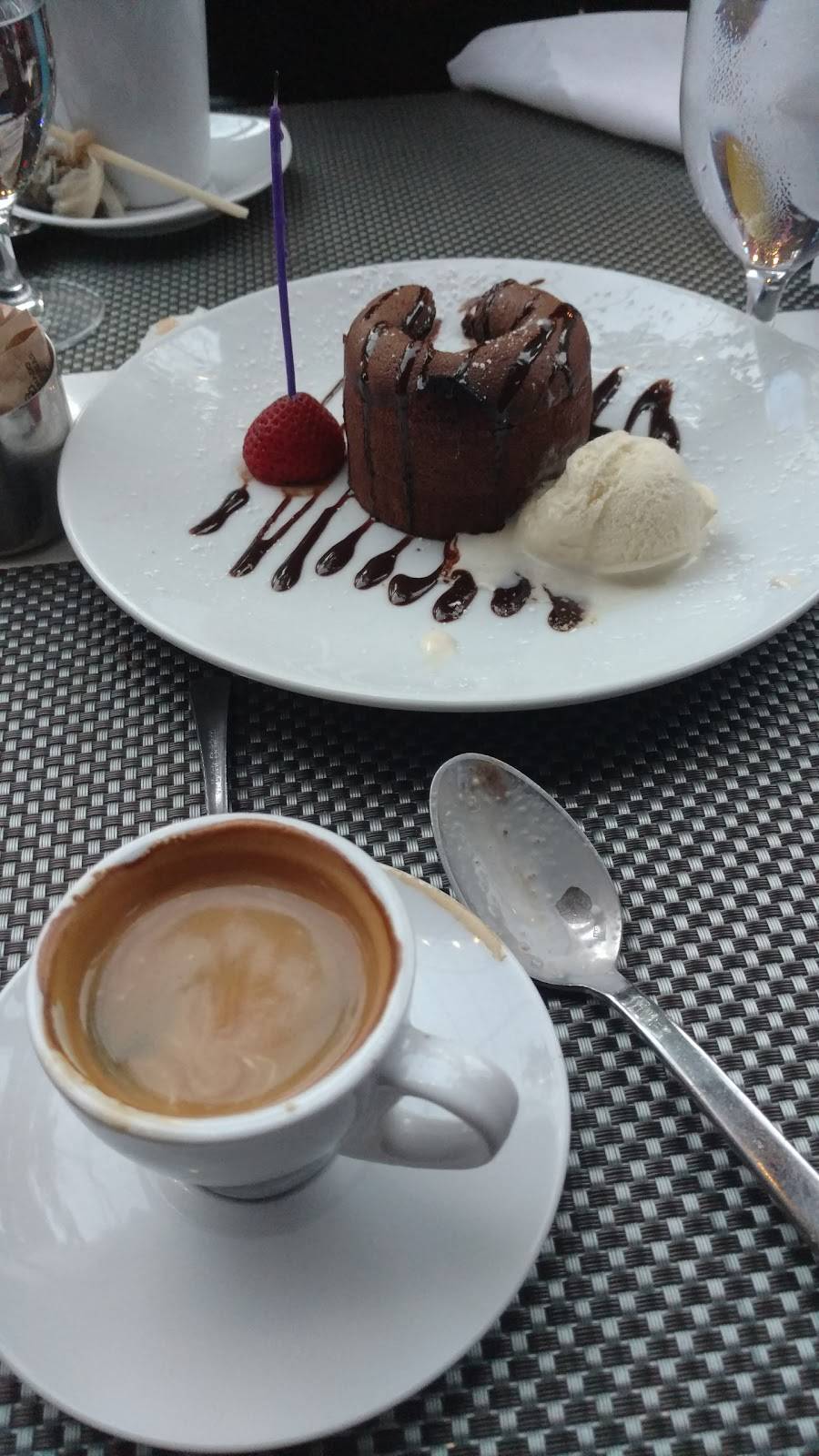 The Jhouse Restaurant | restaurant | 1114 E Putnam Ave, Riverside, CT 06878, USA | 2036986999 OR +1 203-698-6999