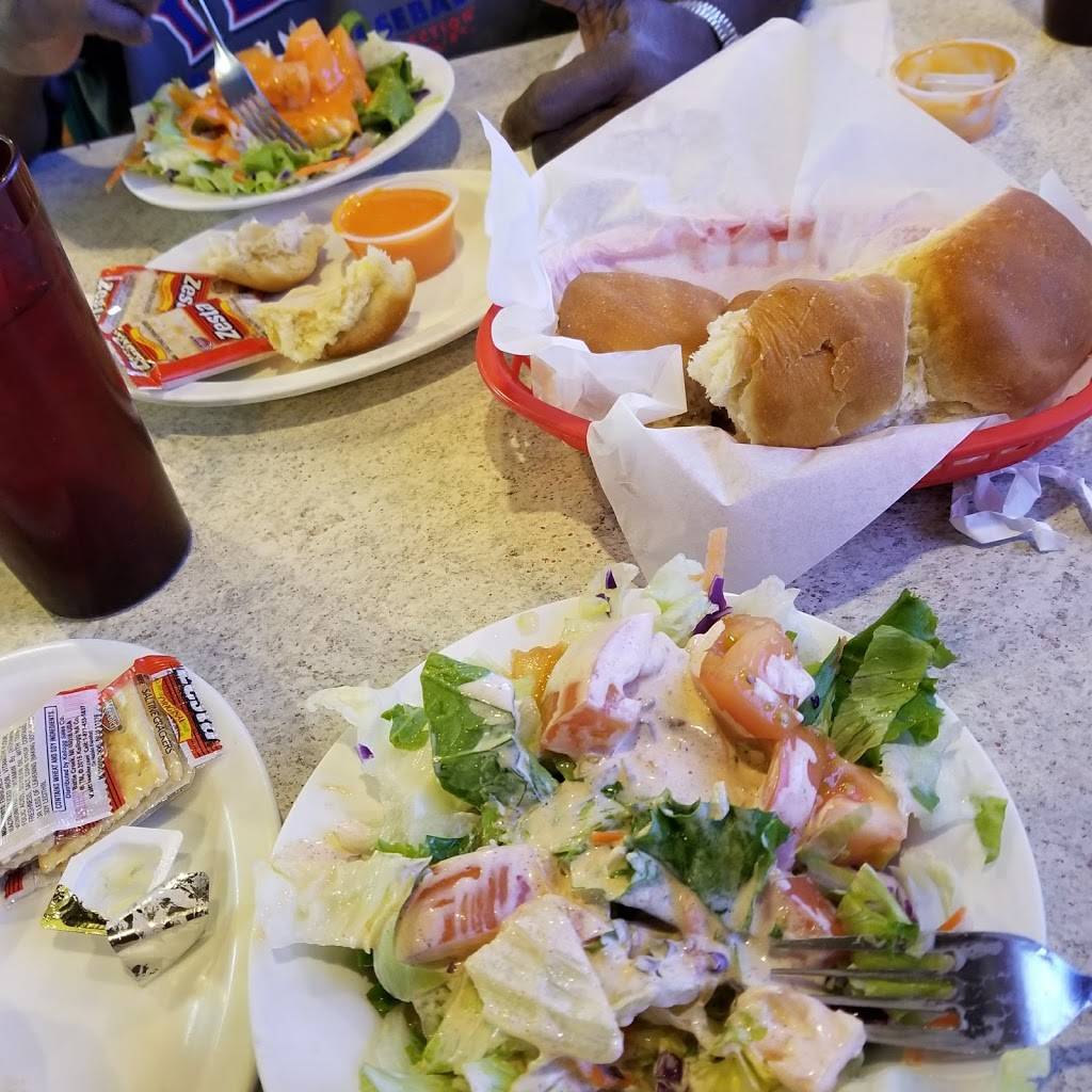 Mamas Daughters Diner | restaurant | 2610 Royal Ln, Dallas, TX 75229, USA | 9722418646 OR +1 972-241-8646