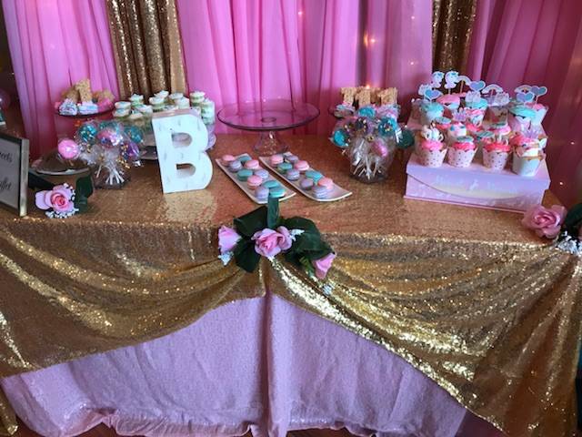 Skidoes | restaurant | 235 E 51st St, Chicago, IL 60615, USA | 7736905287 OR +1 773-690-5287