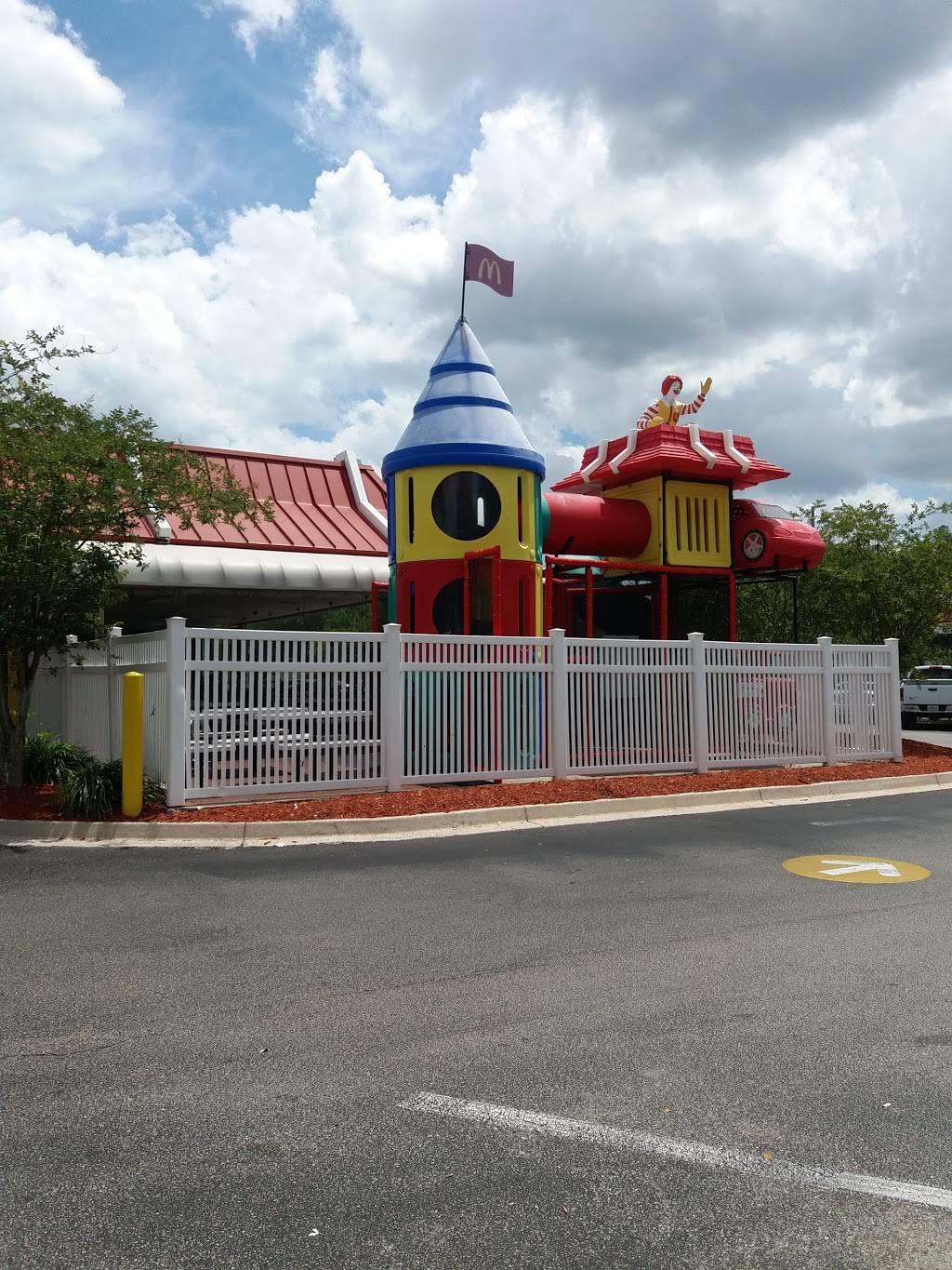 McDonalds | cafe | 705 Chaffee Rd S, Jacksonville, FL 32221, USA | 9047607325 OR +1 904-760-7325