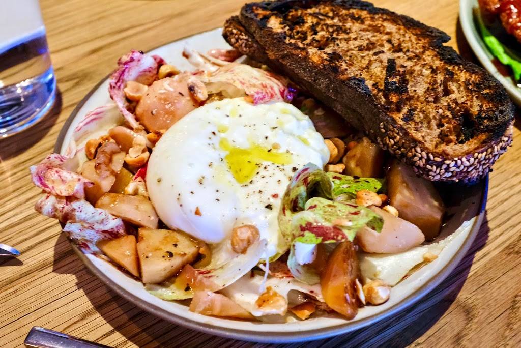 Camper | restaurant | 898 Santa Cruz Ave, Menlo Park, CA 94025, USA | 6503218980 OR +1 650-321-8980