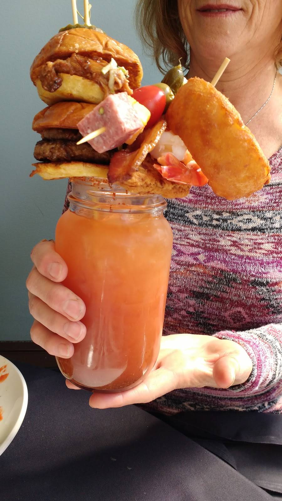 Radius | restaurant | 15 E Lincolnway, Valparaiso, IN 46383, USA | 2192992551 OR +1 219-299-2551