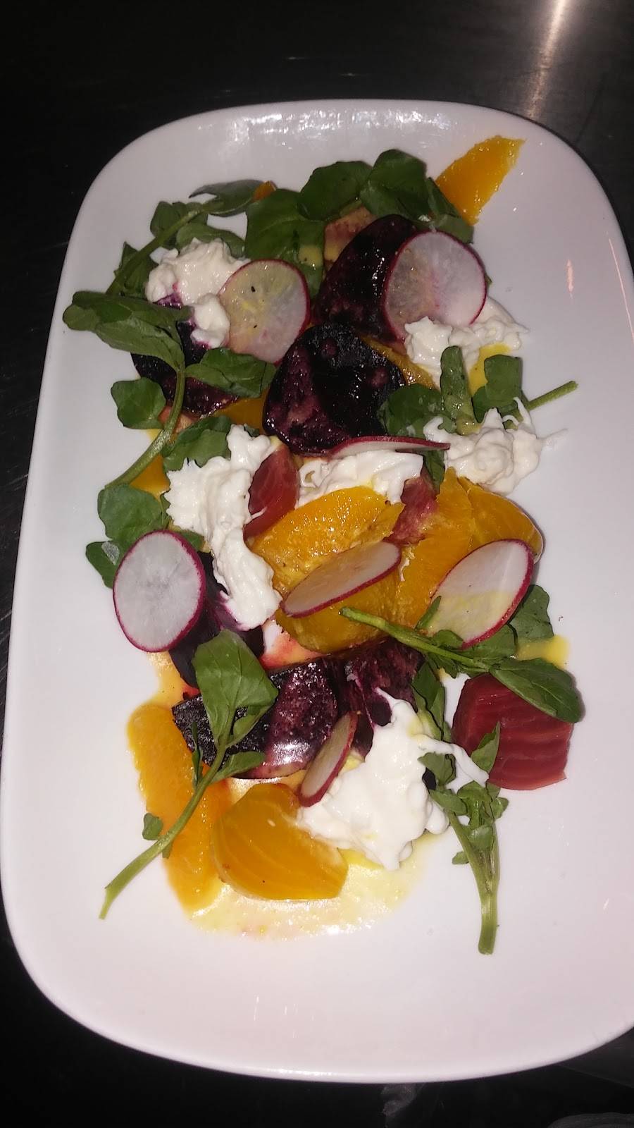 Plate & Vine Restaurant | restaurant | 1970 Diamond Blvd, Concord, CA 94520, USA | 9256801700 OR +1 925-680-1700