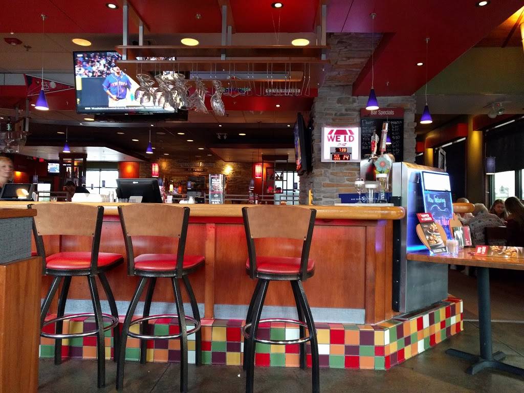 Applebees Grill + Bar | restaurant | 6170 Mid Rivers Mall Dr, St Peters, MO 63304, USA | 6364478532 OR +1 636-447-8532
