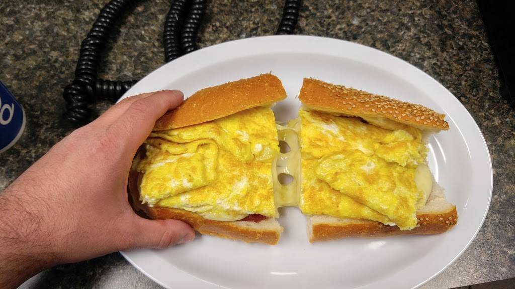 Gaetanos | meal takeaway | 1 S Burnt Mill Rd, Voorhees Township, NJ 08043, USA | 8564298102 OR +1 856-429-8102