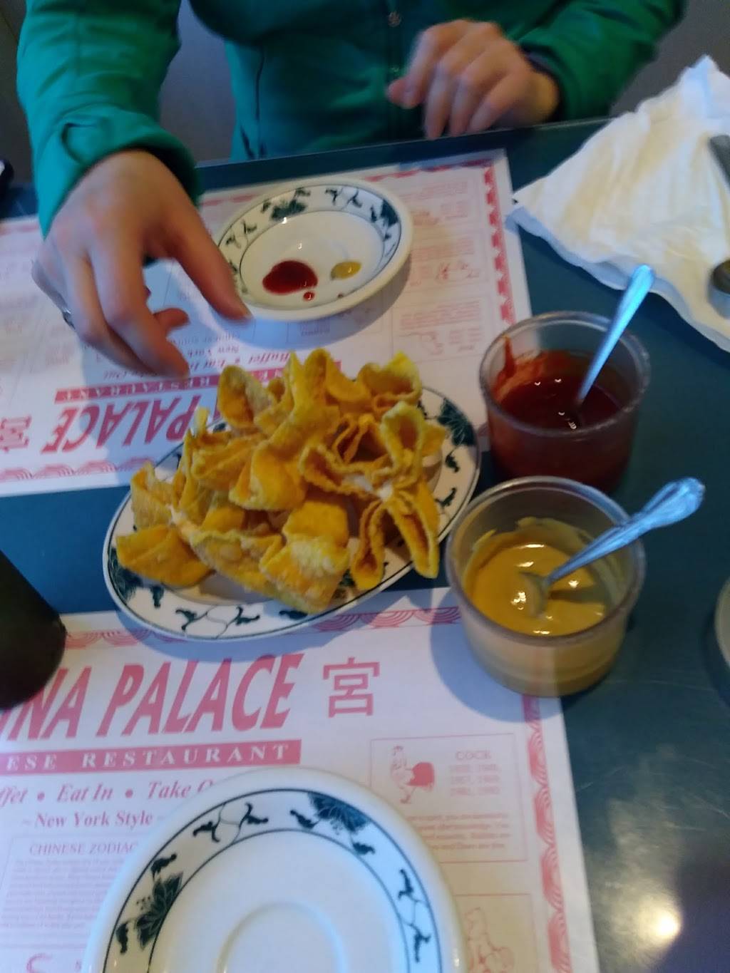 China Palace Restaurant | restaurant | 213 N Washington St, Green Bay, WI 54301, USA | 9204330688 OR +1 920-433-0688