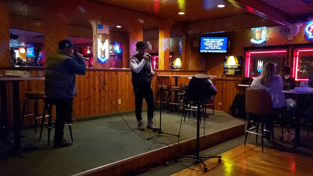 Sidekicks Entertainment Lounge & Restaurant | night club | 4424 W Montrose Ave, Chicago, IL 60641, USA | 7735456212 OR +1 773-545-6212