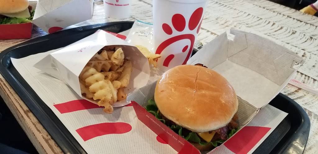 Chick-fil-A | restaurant | 14098 Bergen Blvd, Noblesville, IN 46060, USA | 3177764060 OR +1 317-776-4060