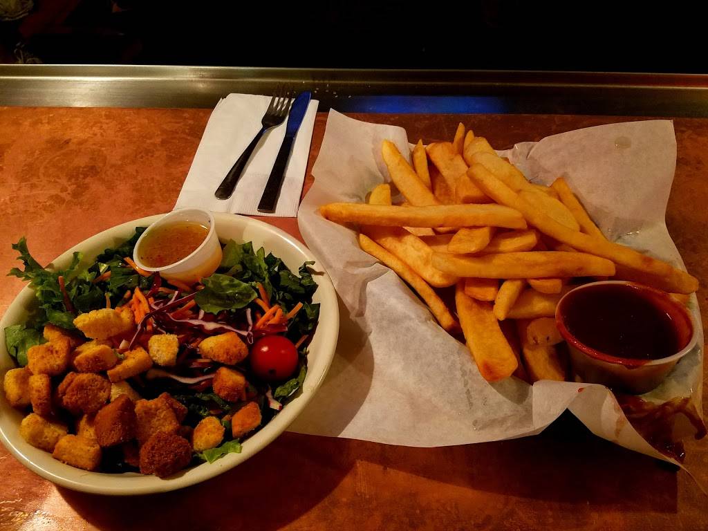 Quarters BBQ | restaurant | 801 Yale Blvd SE, Albuquerque, NM 87106, USA | 5058436949 OR +1 505-843-6949