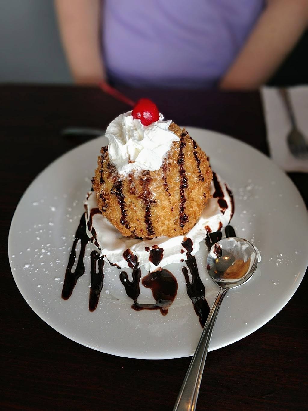WAVE - Asian Bistro & Sushi | restaurant | 301 N Baker St #106, Mt Dora, FL 32757, USA | 3523839283 OR +1 352-383-9283