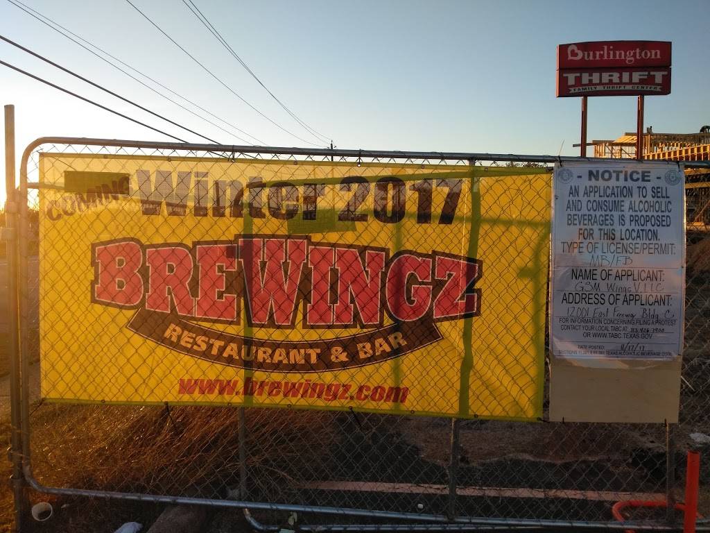 BreWingZ Restaurant and Bar | restaurant | 12001 East Freeway Bldg C, Houston, TX 77029, USA | 7133300144 OR +1 713-330-0144