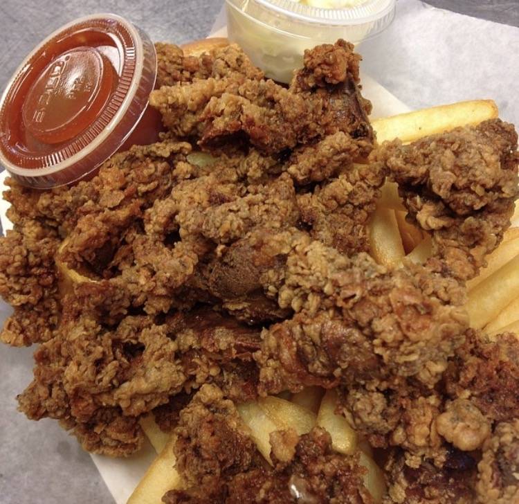 Harolds Chicken 95th | meal takeaway | 2237 95th St, Chicago, IL 60643, USA | 7739416338 OR +1 773-941-6338